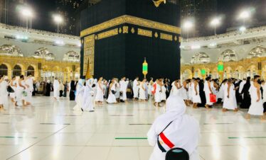 Deluxe Ramzan Umrah Package (27 Days)